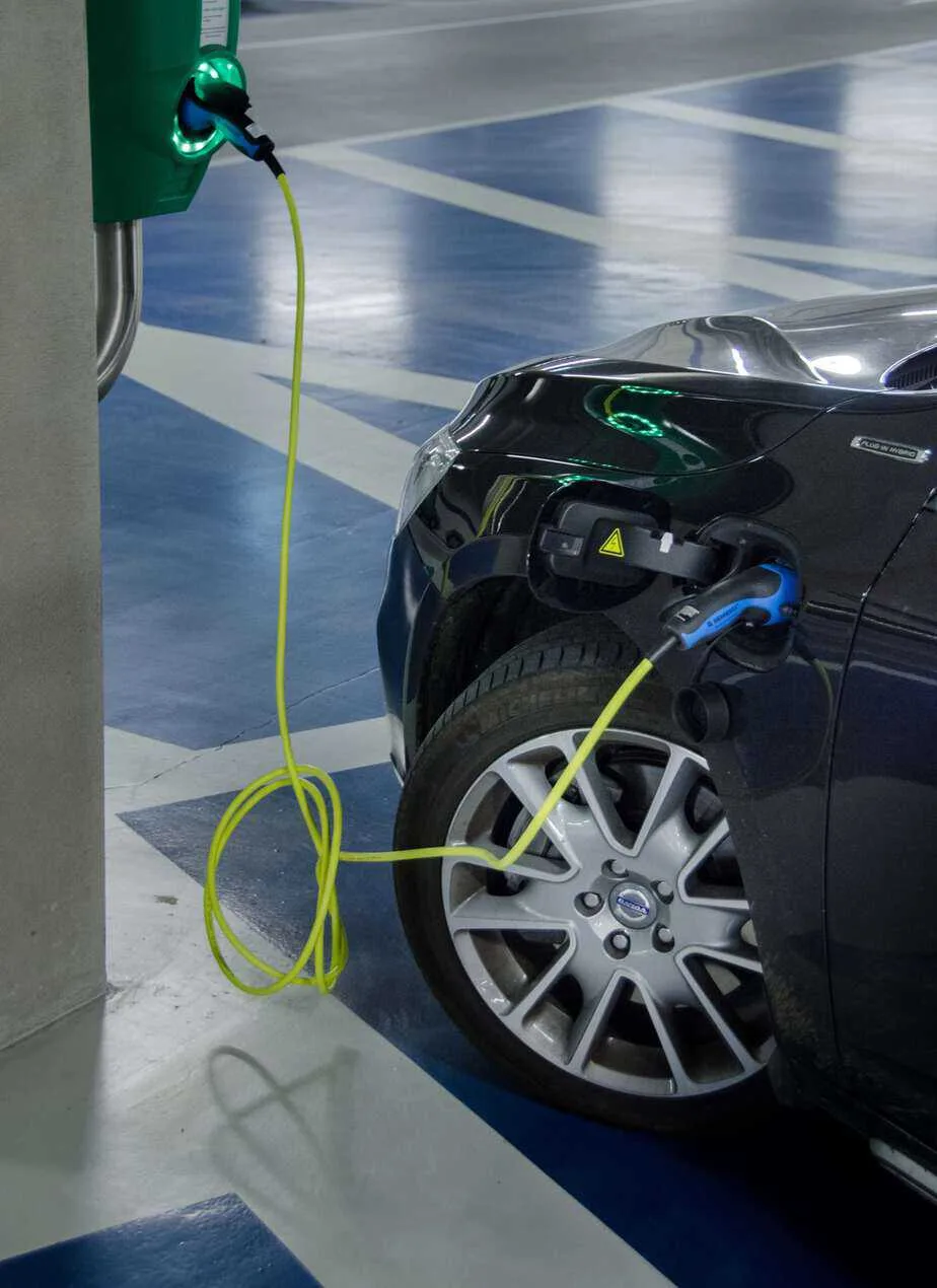 Barrie electric vehicle towing service